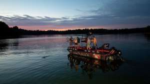 Cajun bowfishing beauty 2 f4159788da6a13a05c7755e7e3b29890 190716 122504