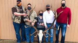 World record non typical elk f4159788da6a13a05c7755e7e3b29890