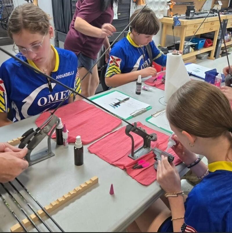 Web Credit Orlando Archery Academy Arrow Making Class e991f65cda8cad0d03a7ea8cd2674507